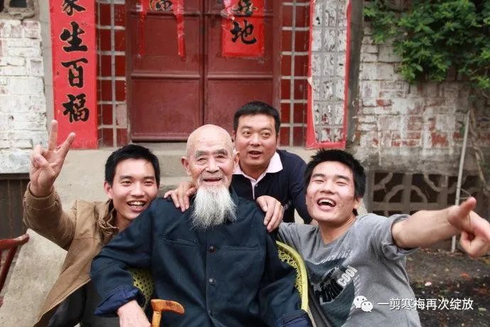 不生孩子指望养老院，其实就是让别人吃绝户