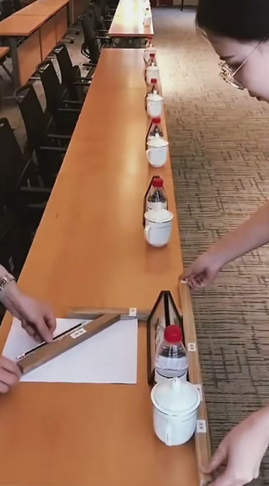 给领导倒茶，比光刻机还高深的技术，终于可以卡老外脖子了