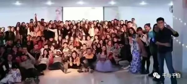 山东大学一个黑人留学生配3个女学伴