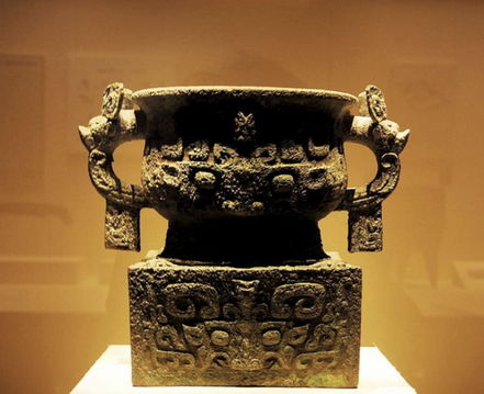 你学的历史可能是错的，史纪是瞎编的，竹书纪年