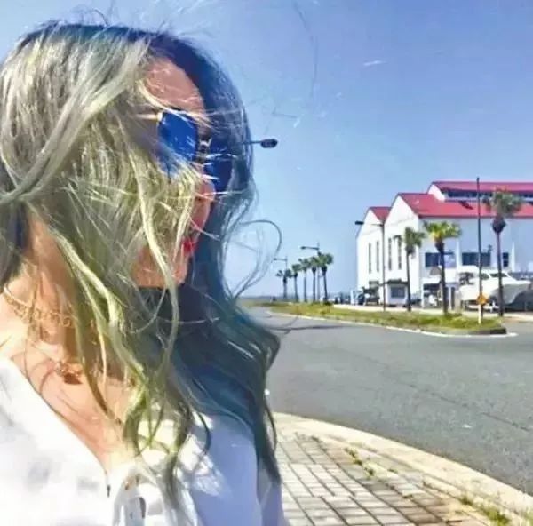 一批女孩，在海外排队等待死刑